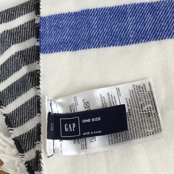 Gap Cozy Breton Stripe Scarf Wrap - Picture 2 of 5